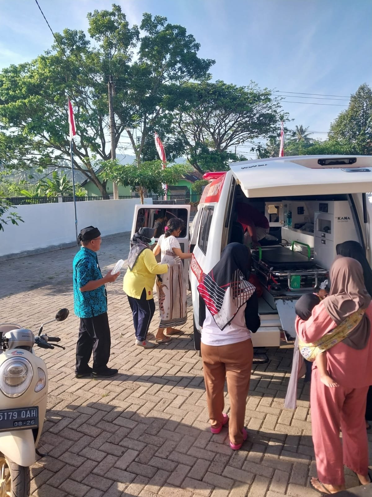 Pengabdian Bidan di Daerah Akses Sulit di Banyuwangi, Rutin Jemput Bola ke Semua Bumil