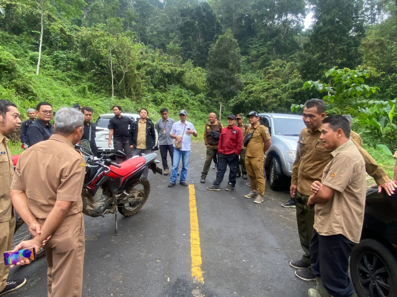 Pemkab Banyuwangi Mantapkan Koordinasi Kelanjutan Jalur Lintas Selatan ke Jember