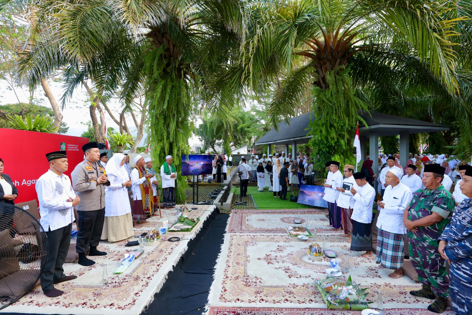 Bupati Ipuk Gelar Tasyakuran dan Doa Bersama di Taman Makam Pahlawan