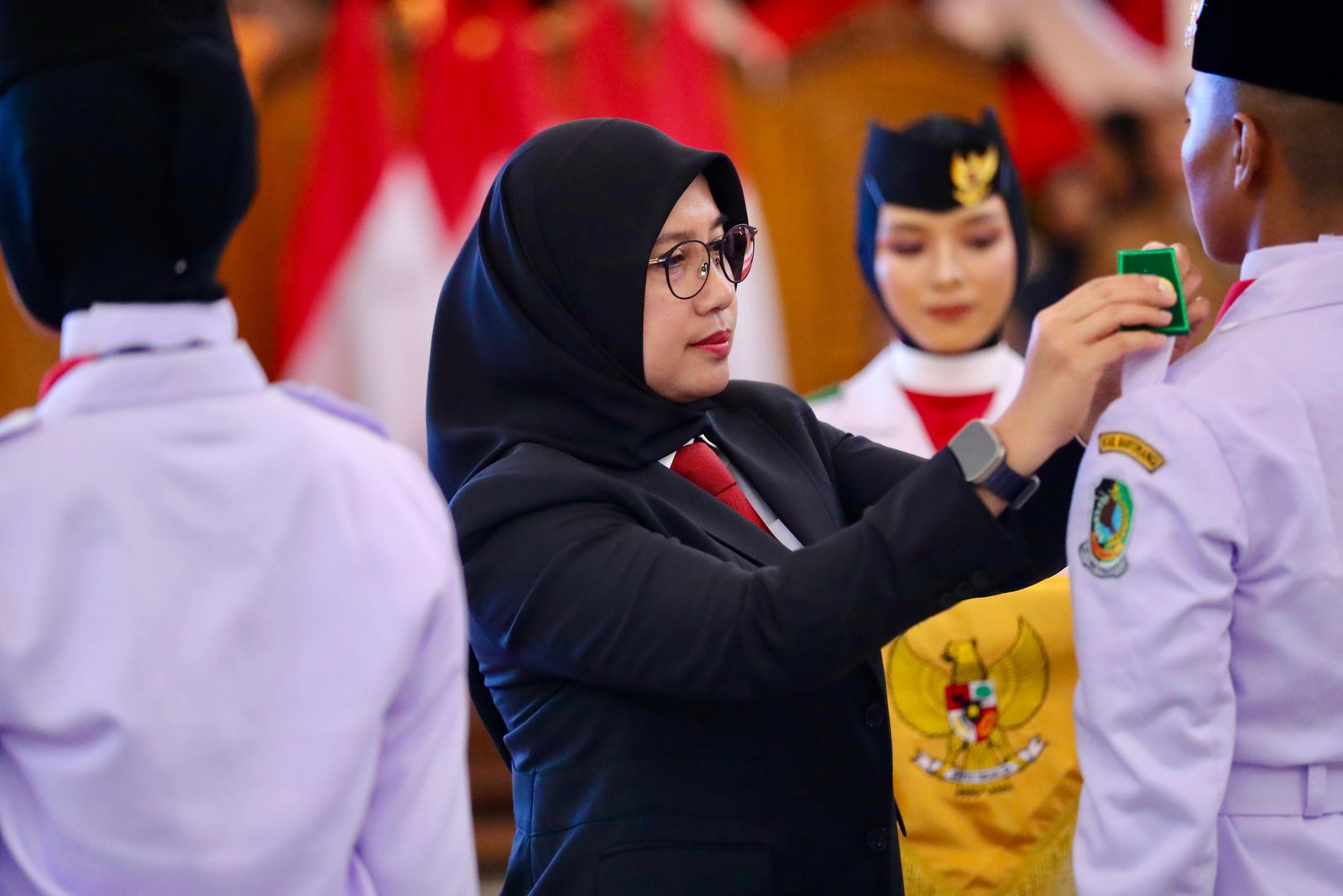 Berlangsung Khidmat, Bupati Ipuk Kukuhkan Anggota Paskibraka Banyuwangi 2024