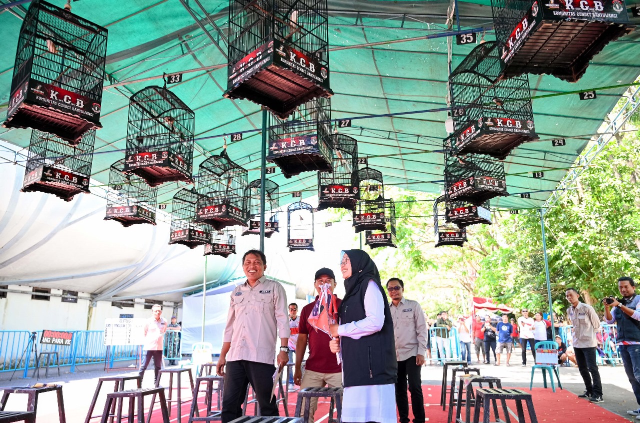 Ribuan Kicau Mania Meriahkan Festival Burung Berkicau di Banyuwangi