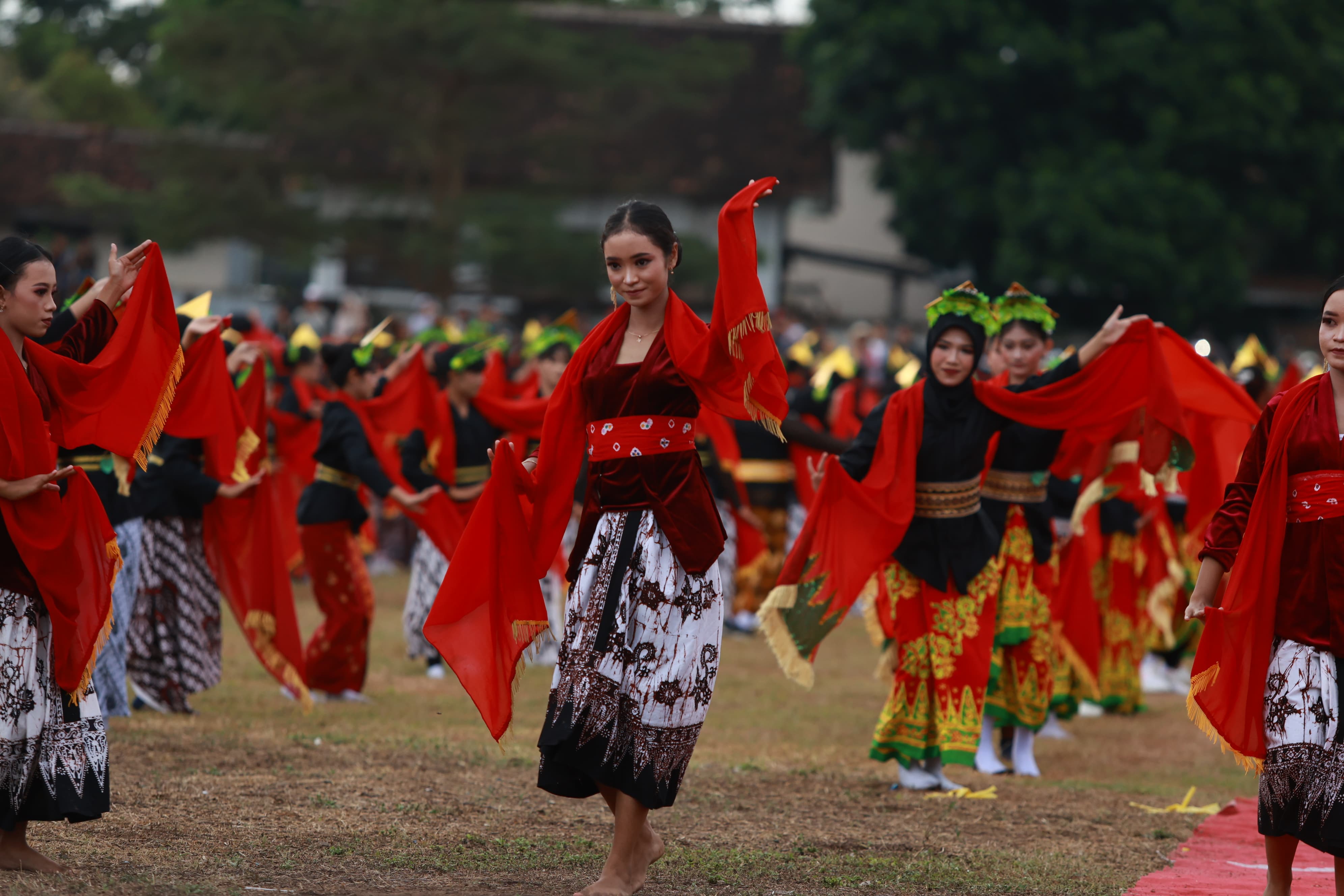 Keren! Desa Yosomulyo di Banyuwangi ini Gelar Atraksi Kolosal Seribu Penari