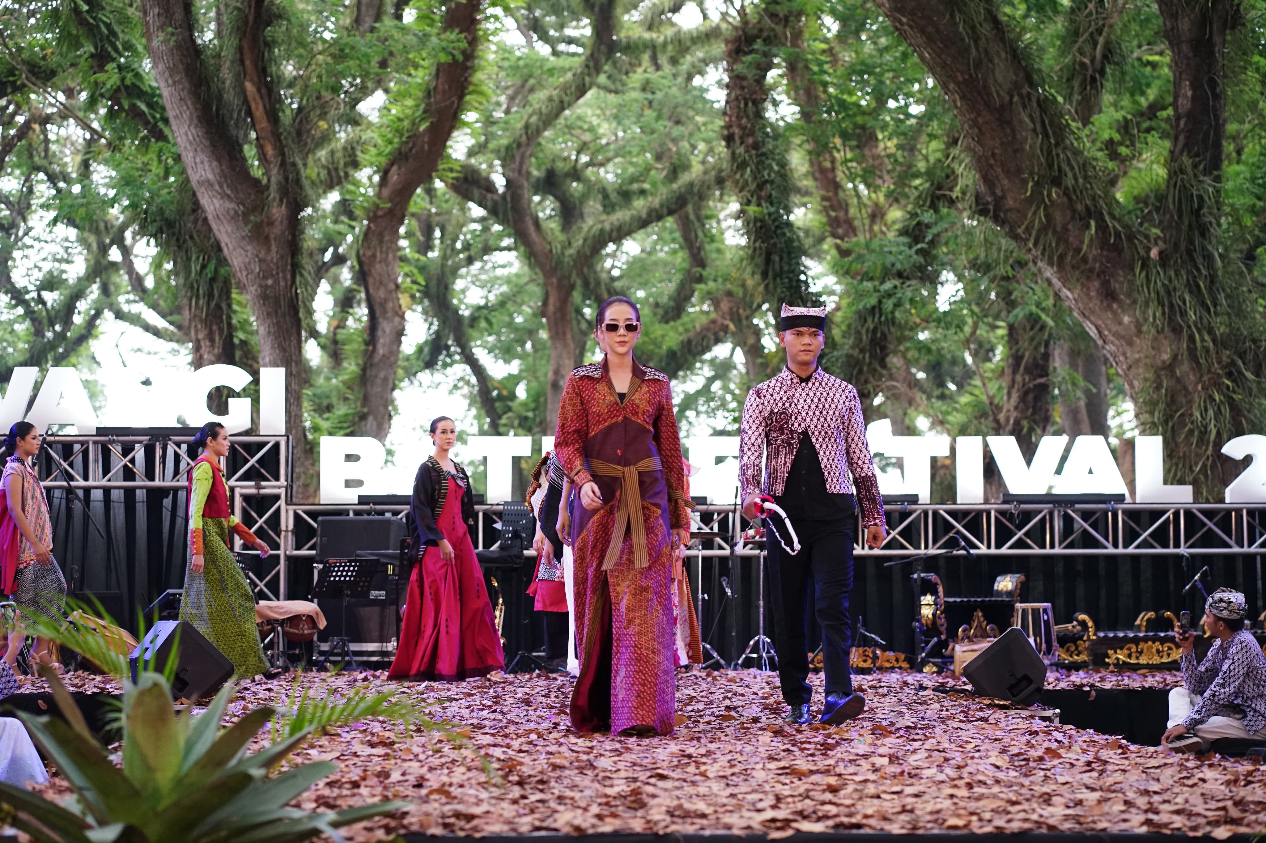 Festival Batik Banyuwangi Ungkap Potensi Tak Terbatas Batik Banyuwangi