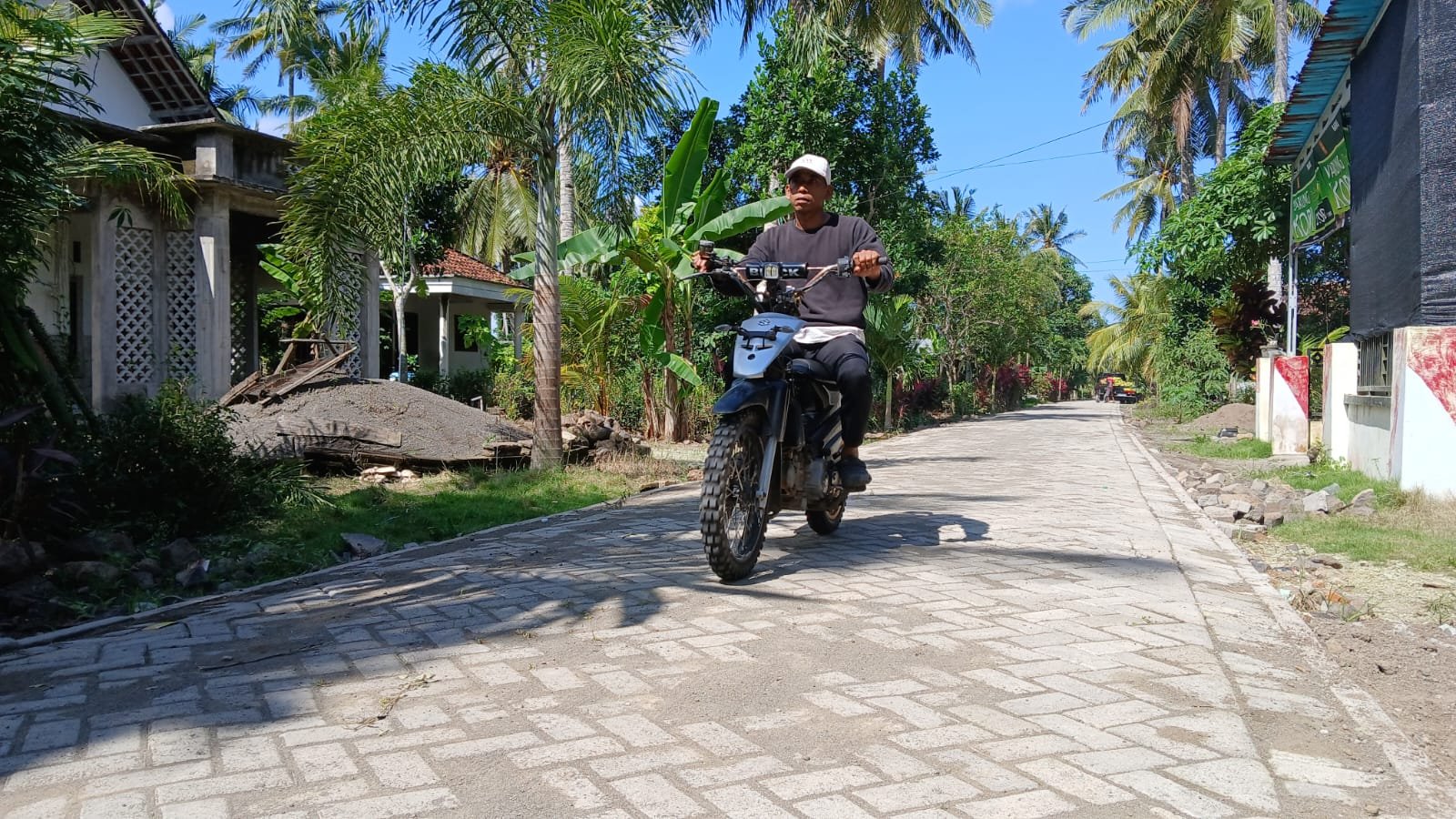 Pavingisasi Desa Sumberagung, Komitmen Infrastruktur PT BSI