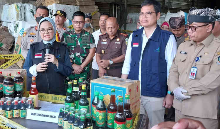 BPOM RI Gerebek Pabrik Jamu Ilegal di Banyuwangi