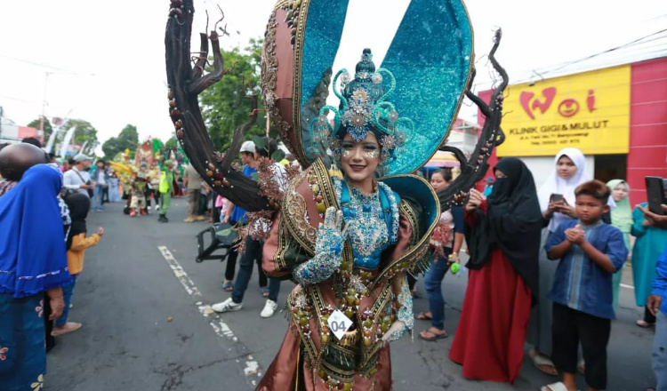 Usung The Magic of Ijen Geopark, Banyuwangi Ethno Carnival Pukau Ribuan Wisatawan