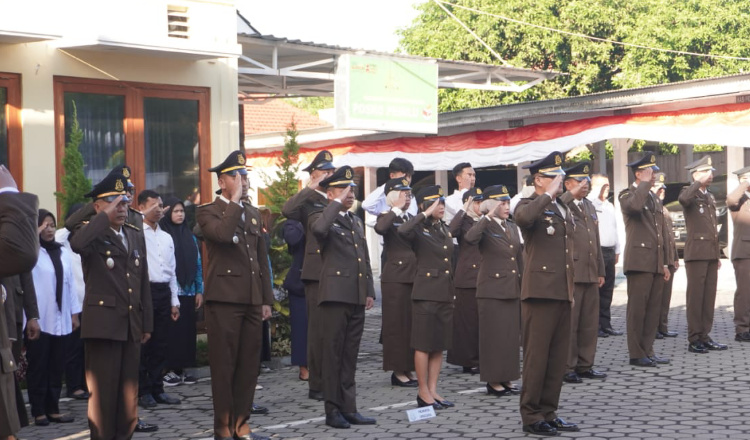 HUT Adhyaksa ke-63, Kejari Banyuwangi Gelar Upacara dan Syukuran