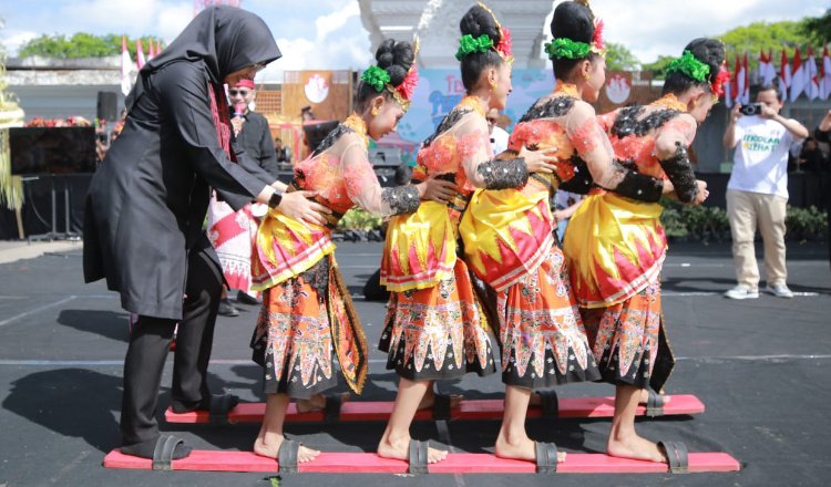 Ratusan Pelajar Meriahkan Festival Permainan Anak Tradisional