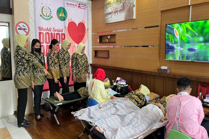 Kejari Banyuwangi Gelar Donor Darah, Kumpulkan 31 Kantong untuk PMI