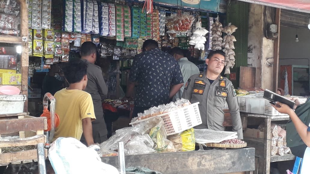 Bea Cukai Jember dan Satpol PP Gempur Rokok Ilegal di Bondowoso